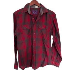 Bruno New York Red & Black Plaid Button-Up Shirt Men’s Size M ESTIMATED